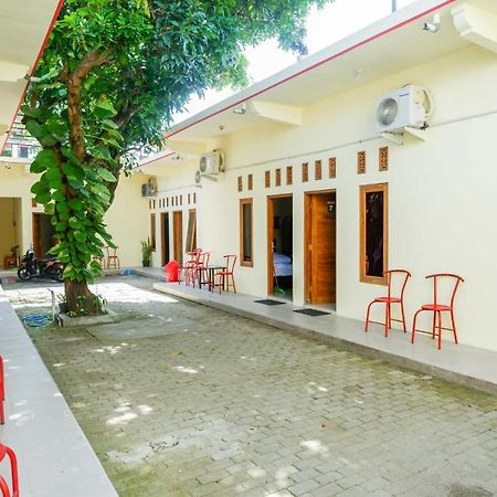 Reddoorz @ Umbul Ponggok Waterpark Klaten Buitenkant foto